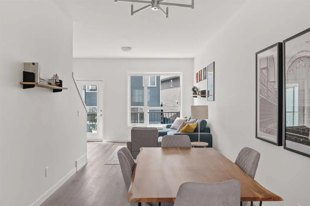 301 Redstone Boulevard NE, #405