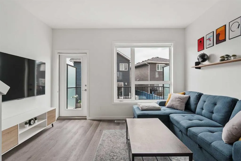 301 Redstone Boulevard NE, #405