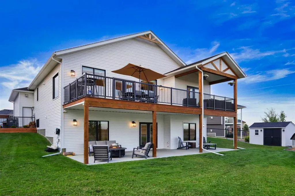 8 Bishop Circle