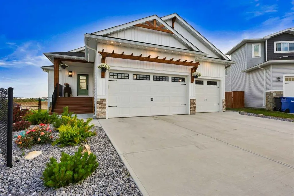 8 Bishop Circle
