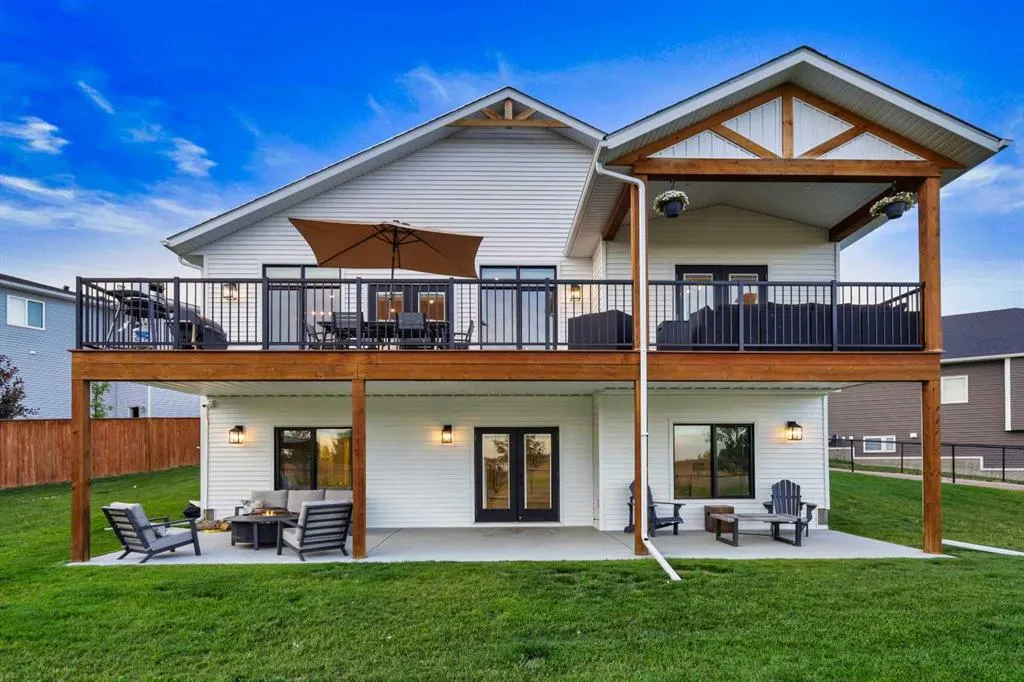 8 Bishop Circle