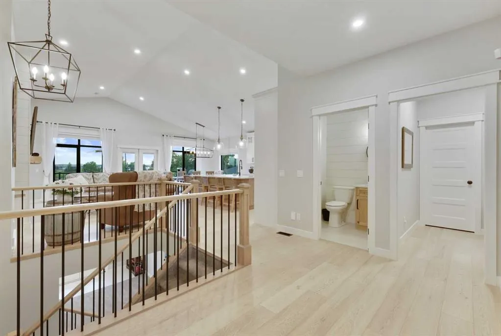 8 Bishop Circle