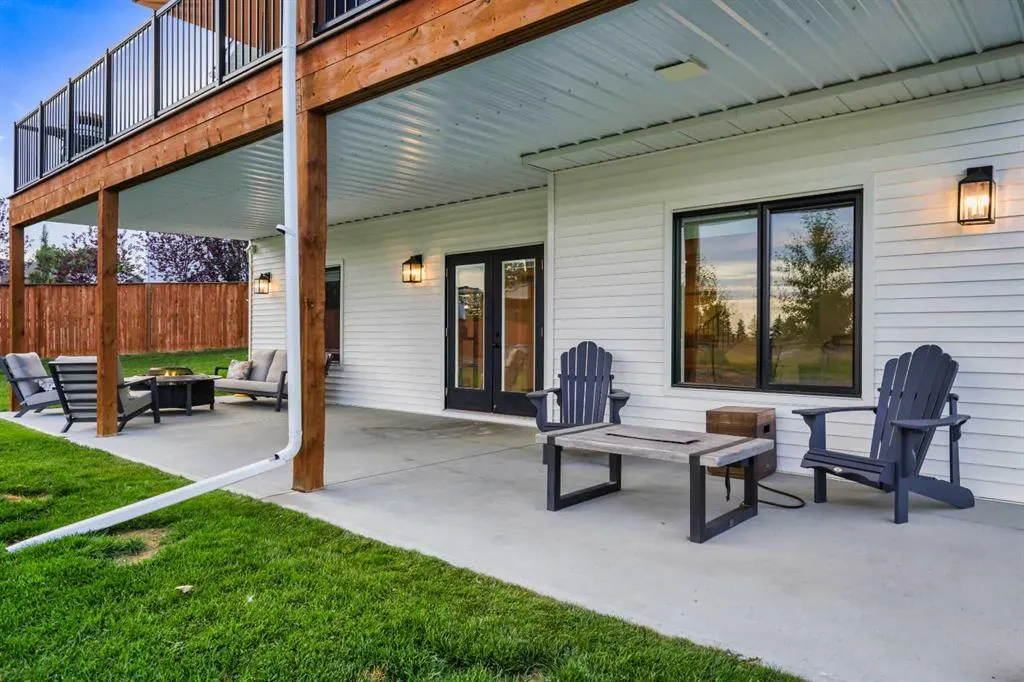 8 Bishop Circle