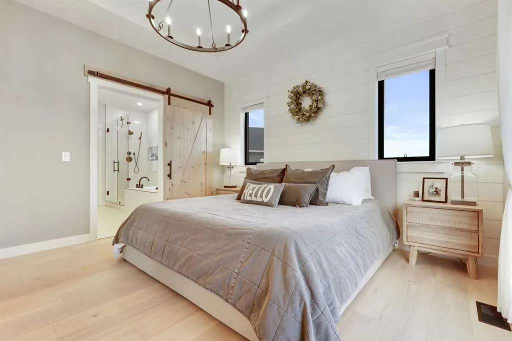 8 Bishop Circle