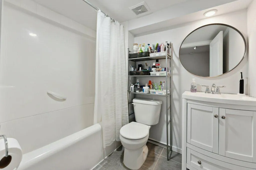 32 AUTUMN Court SE