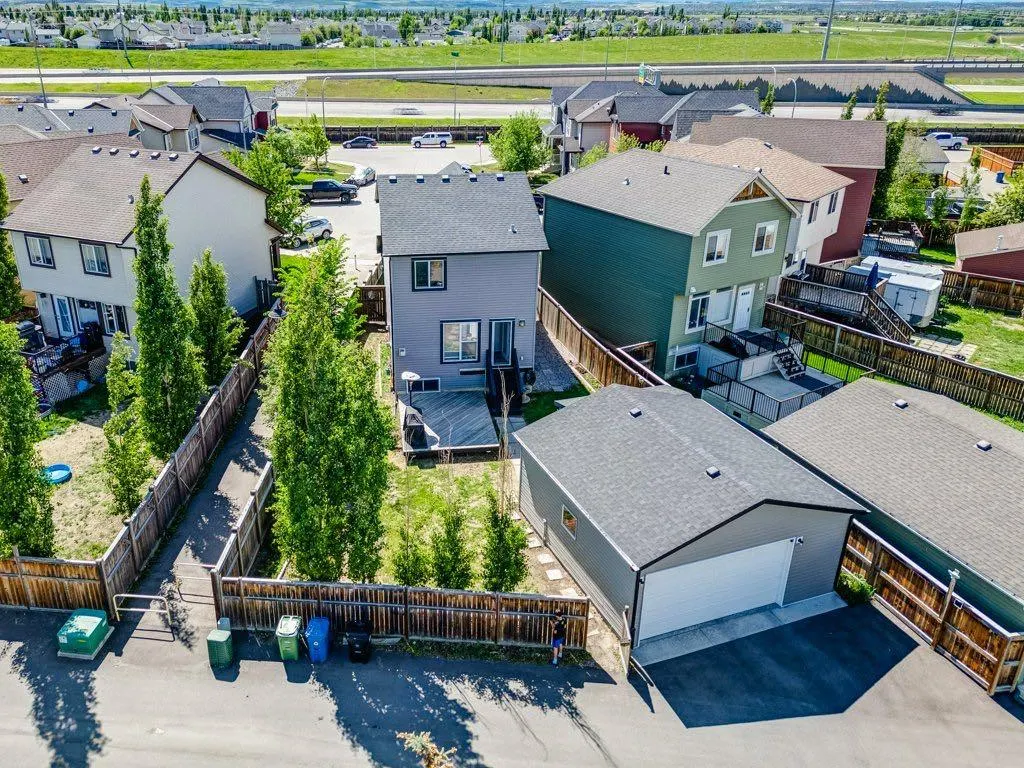 32 AUTUMN Court SE