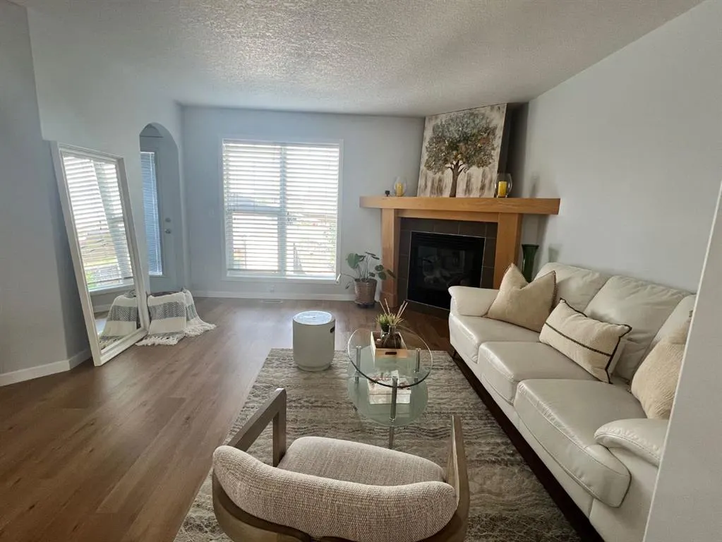 32 AUTUMN Court SE