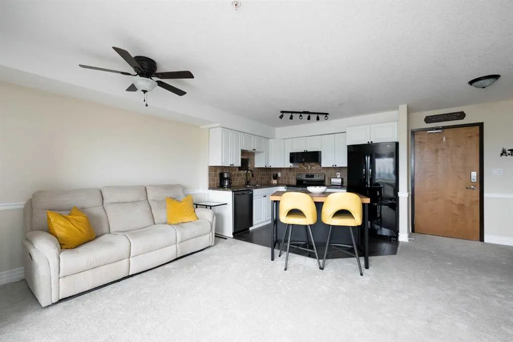 248A Grosbeak Way, #113