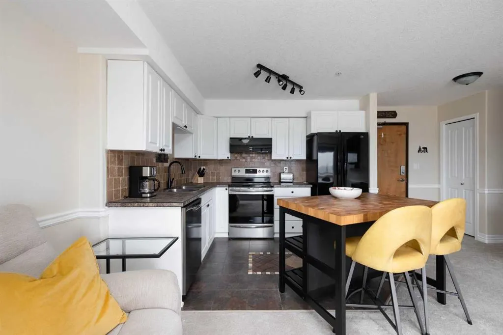 248A Grosbeak Way, #113