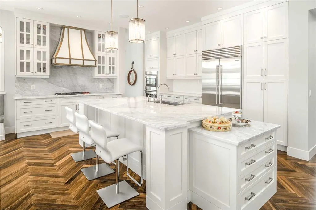20 Rockwater Way