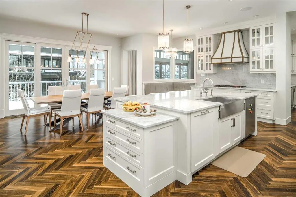 20 Rockwater Way