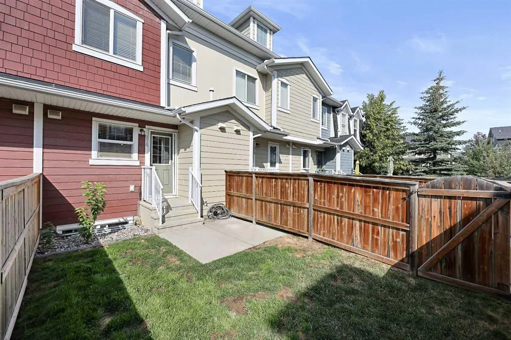 216 Auburn Bay Circle SE