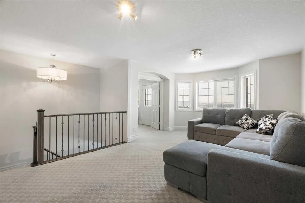 43 Prominence Path SW