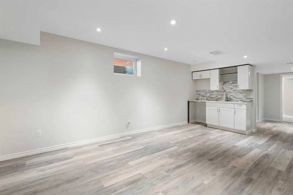 43 Prominence Path SW