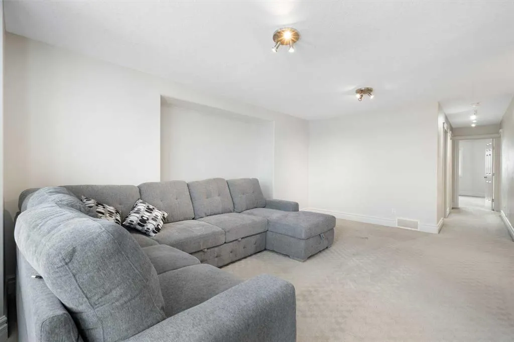 43 Prominence Path SW