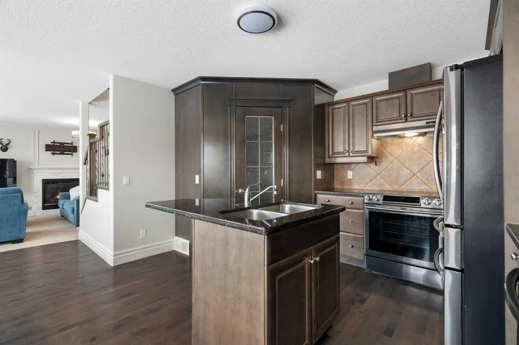 43 Prominence Path SW