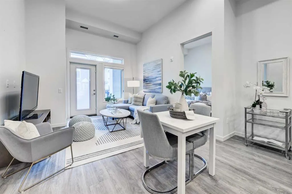 24 Mahogany Path SE, #112