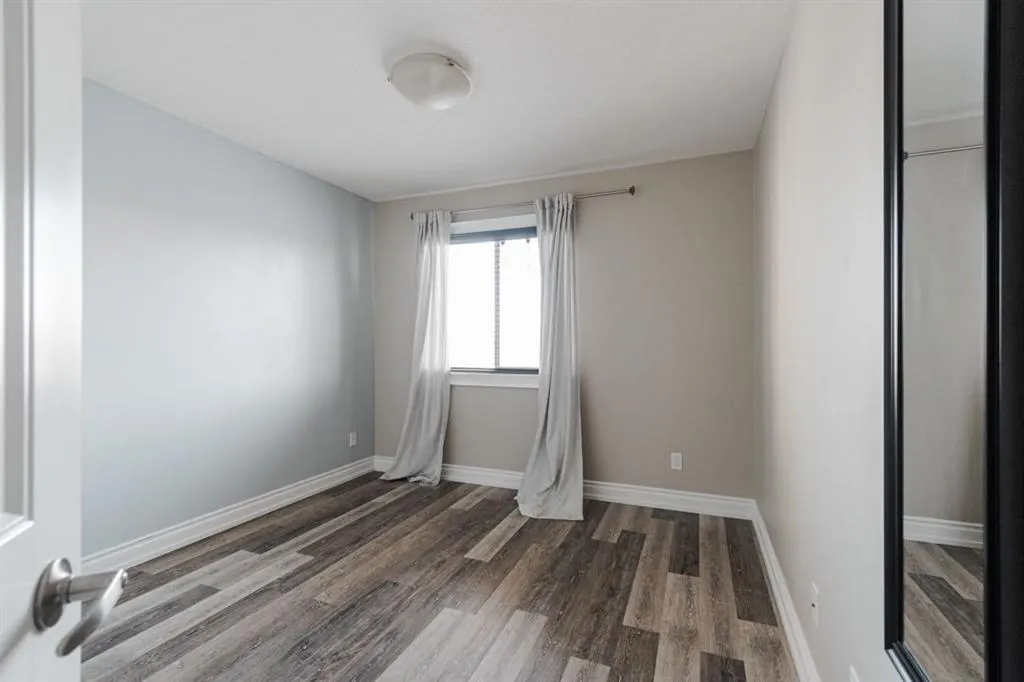 300 Sparrow Hawk Drive, #9