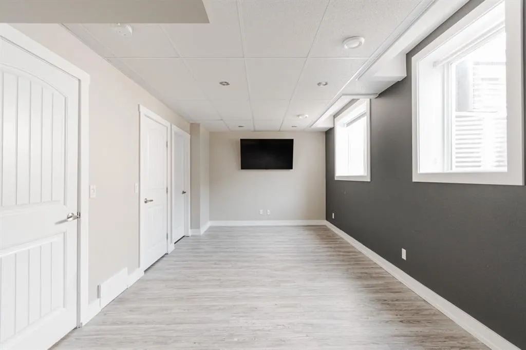 300 Sparrow Hawk Drive, #9