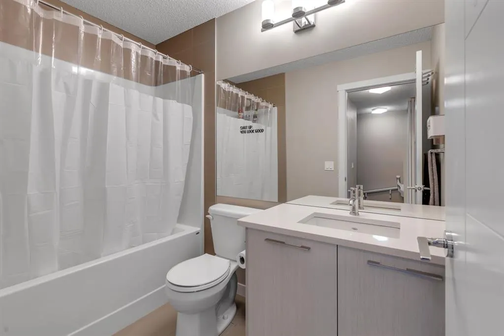 218 Sherwood Square NW, #302