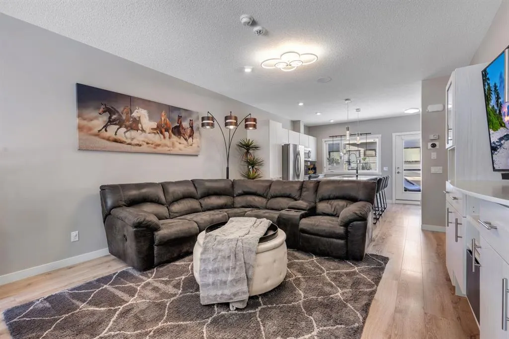 218 Sherwood Square NW, #302