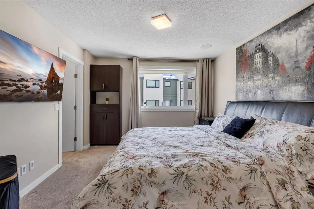 218 Sherwood Square NW, #302
