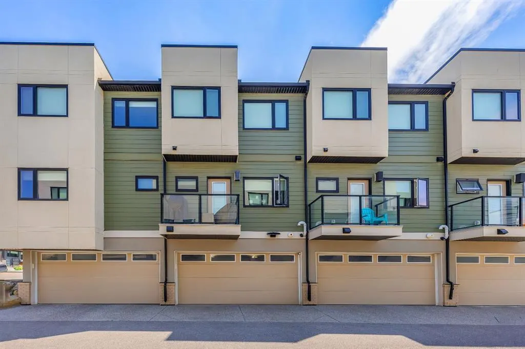 218 Sherwood Square NW, #302