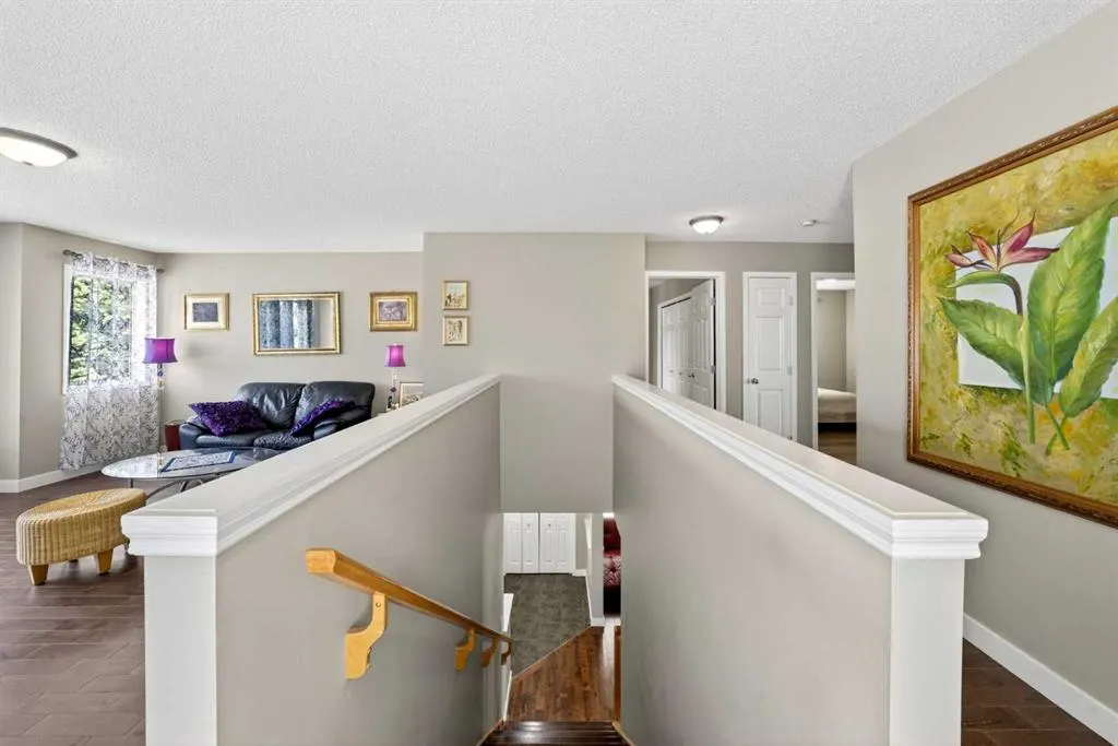 145 Panamount Rise NW