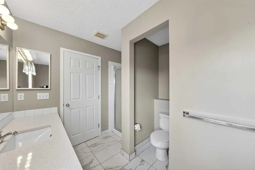 145 Panamount Rise NW