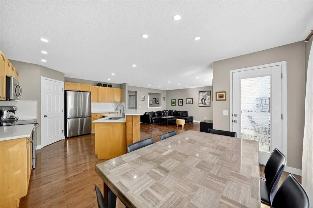 145 Panamount Rise NW