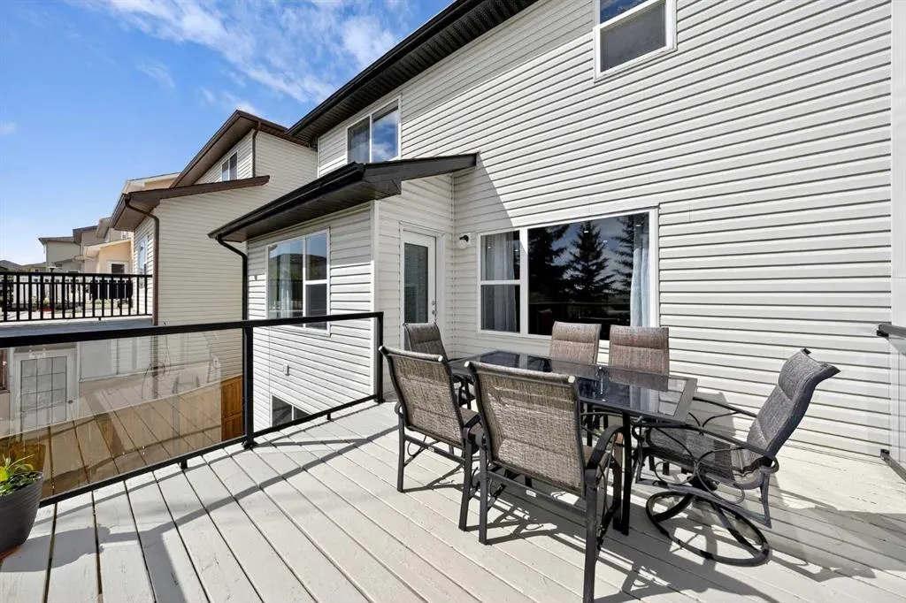 145 Panamount Rise NW