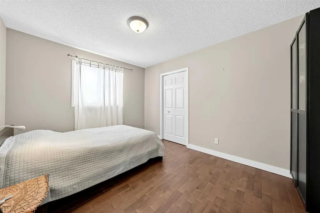 145 Panamount Rise NW