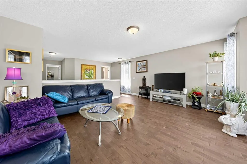 145 Panamount Rise NW