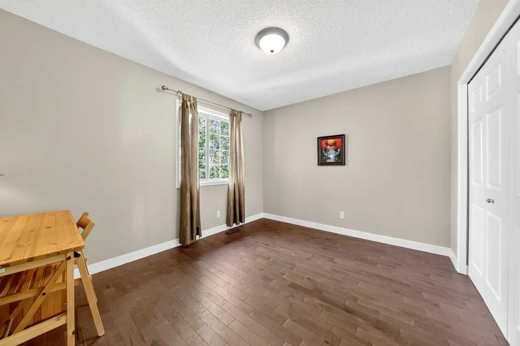 145 Panamount Rise NW