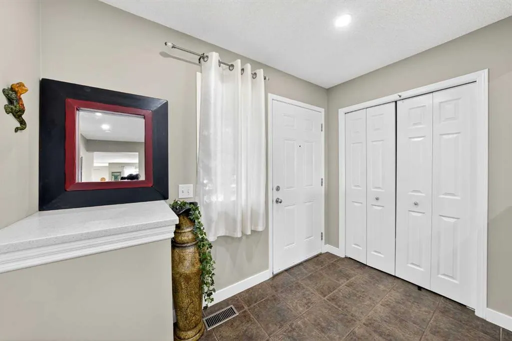 145 Panamount Rise NW