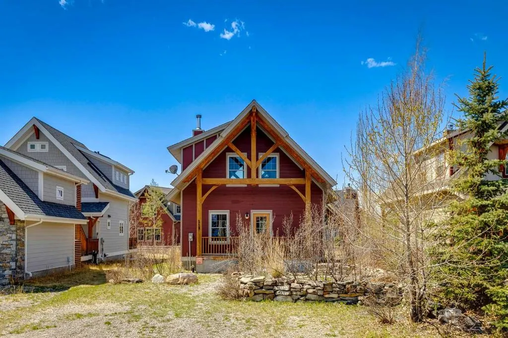 209 Cottageclub Crescent