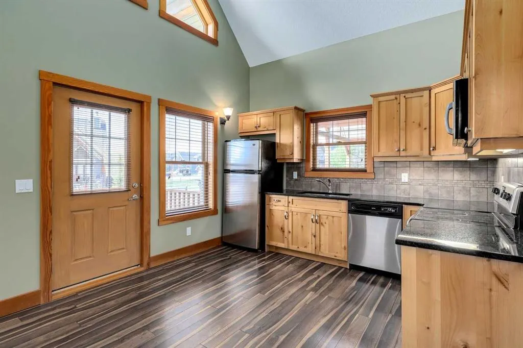 209 Cottageclub Crescent