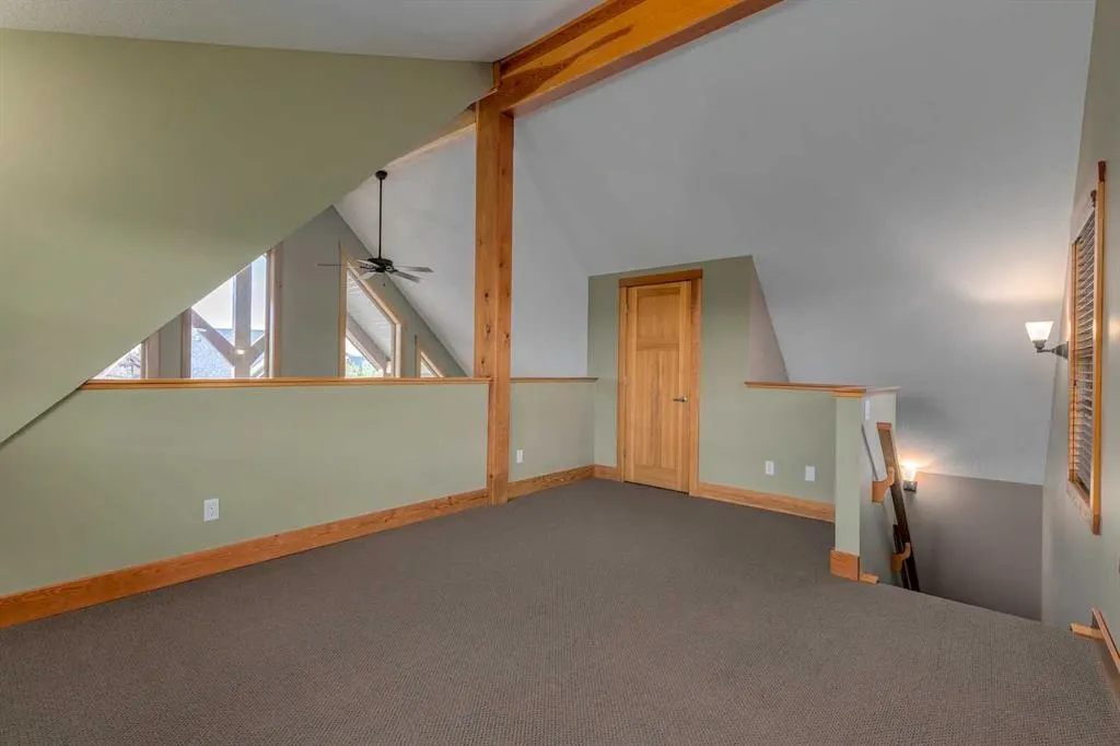 209 Cottageclub Crescent