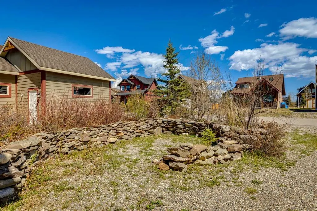 209 Cottageclub Crescent