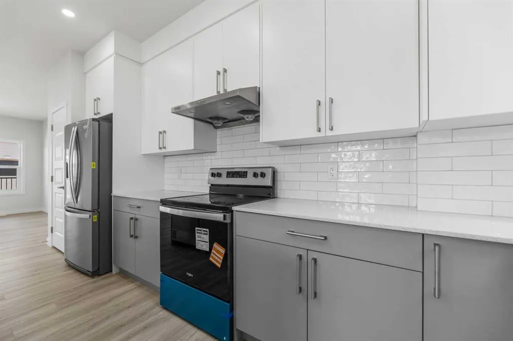 90 Corner Meadows Manor NE, #603