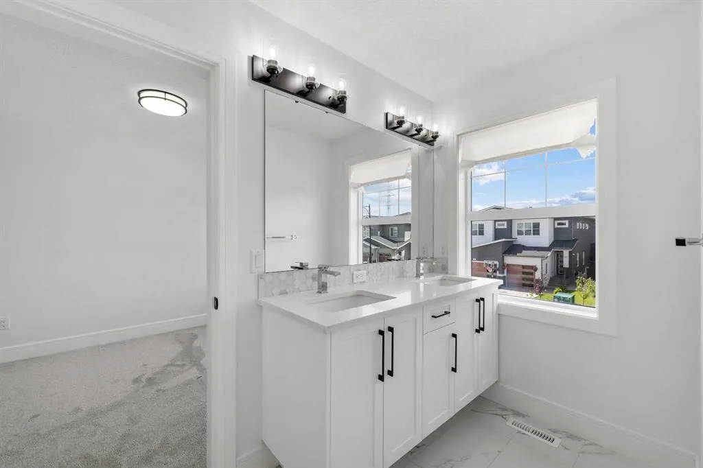 33 Waterford Terrace