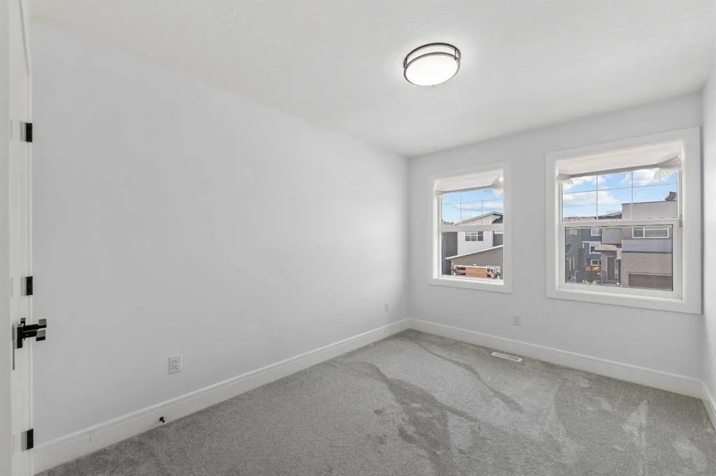 33 Waterford Terrace