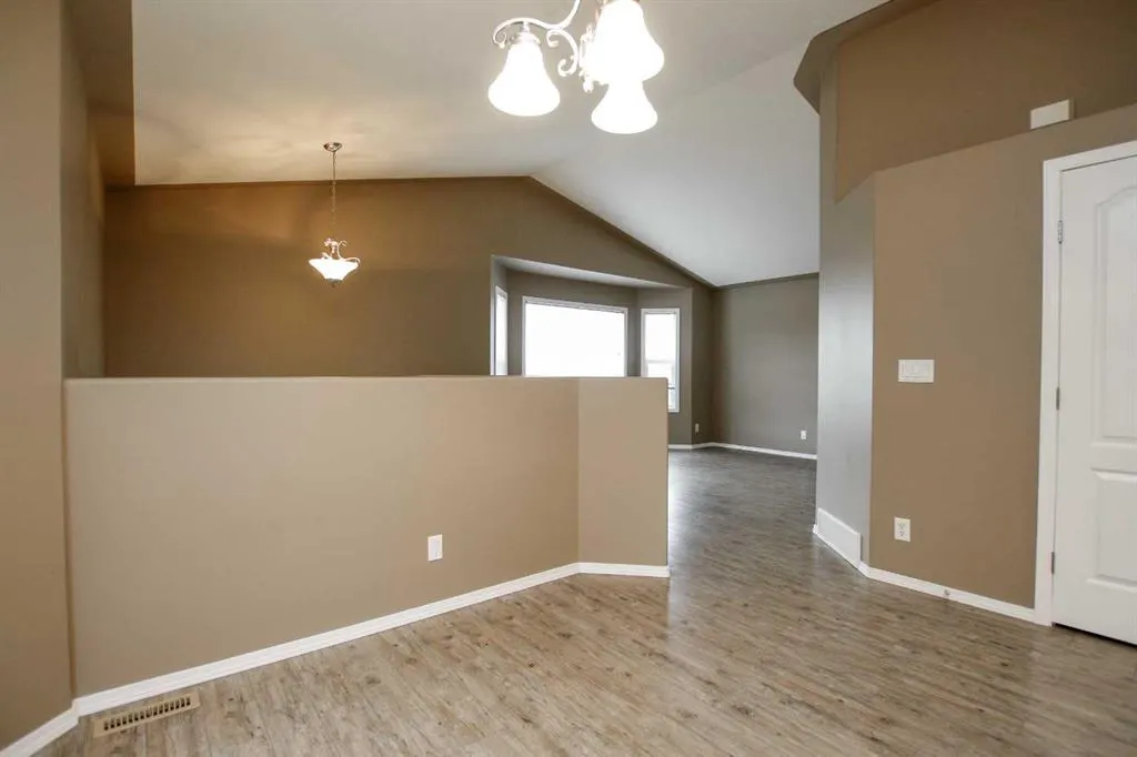 27 Inkster Close