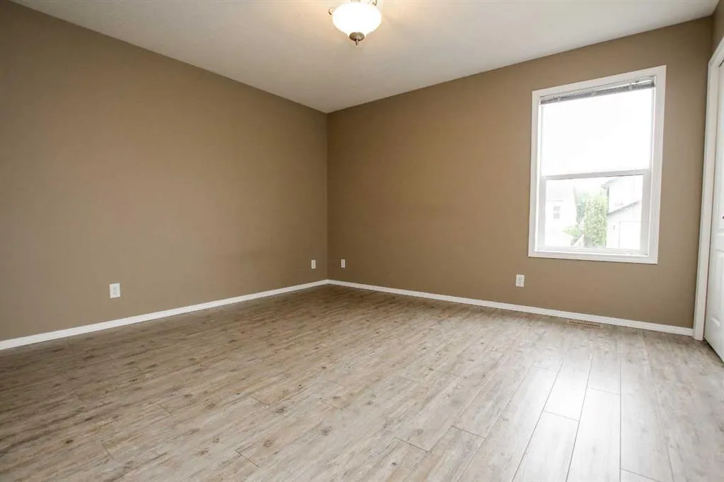 27 Inkster Close