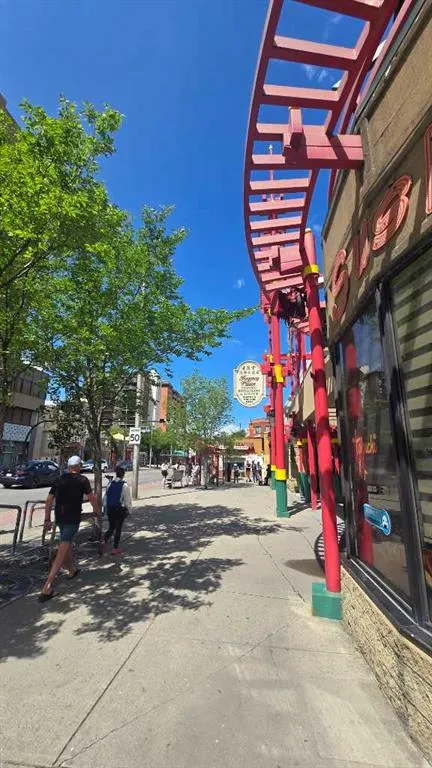 328 Centre Street SE, #101