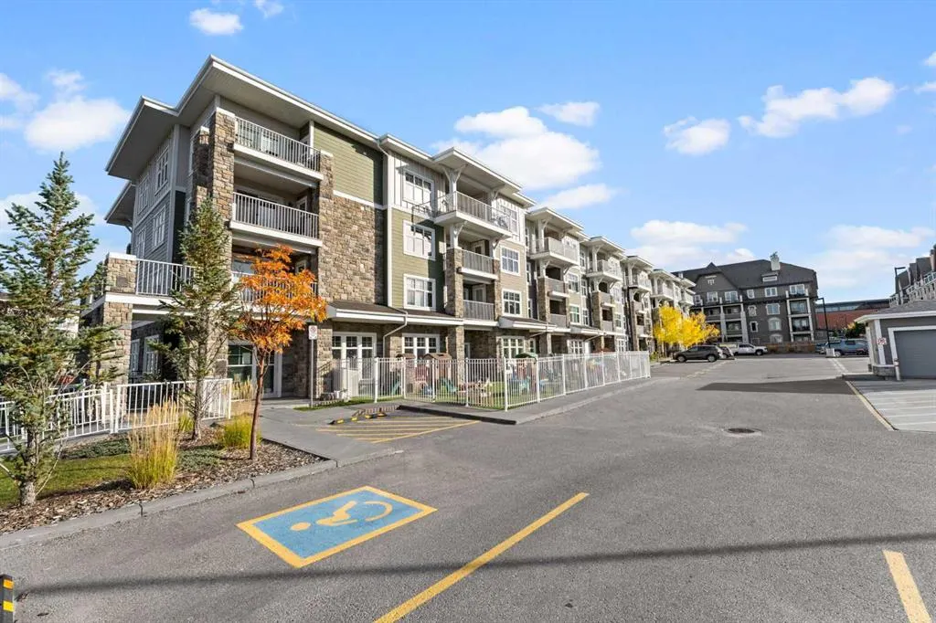 11 Mahogany Row SE, #3407