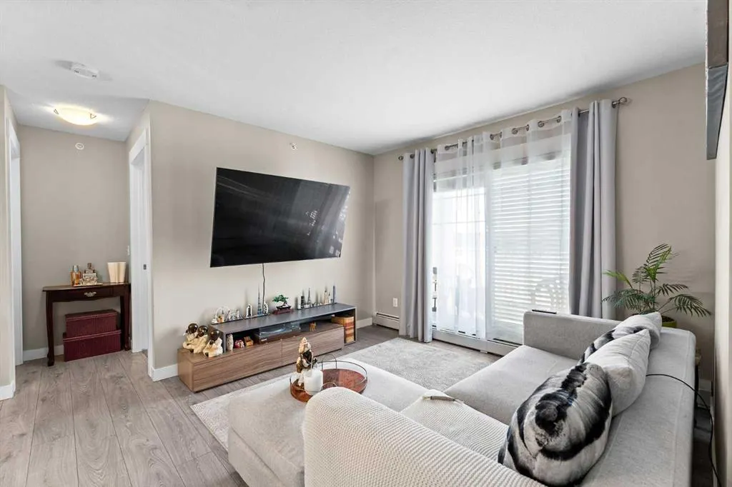 11 Mahogany Row SE, #3407