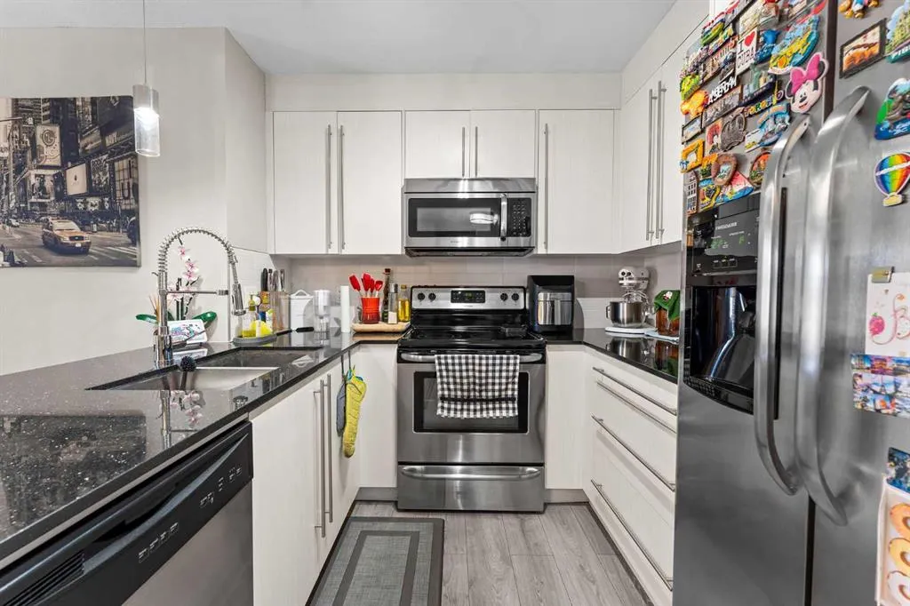 11 Mahogany Row SE, #3407