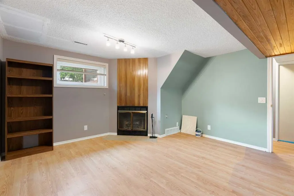 129 Brintnell Road
