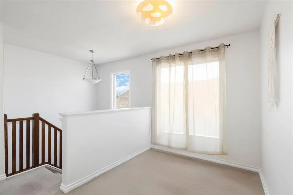 247 Loutit Road